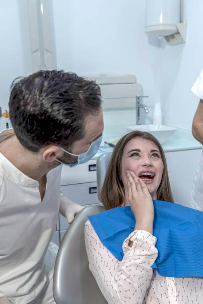 Best Emergency Tooth Extraction  in San Castle, FL